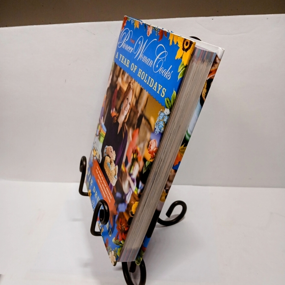 PIONEER WOMAN Cooks - A YEAR OF HOLIDAYS 140 Step by Step Recipes By Ree Drumond - Picture 3 of 12